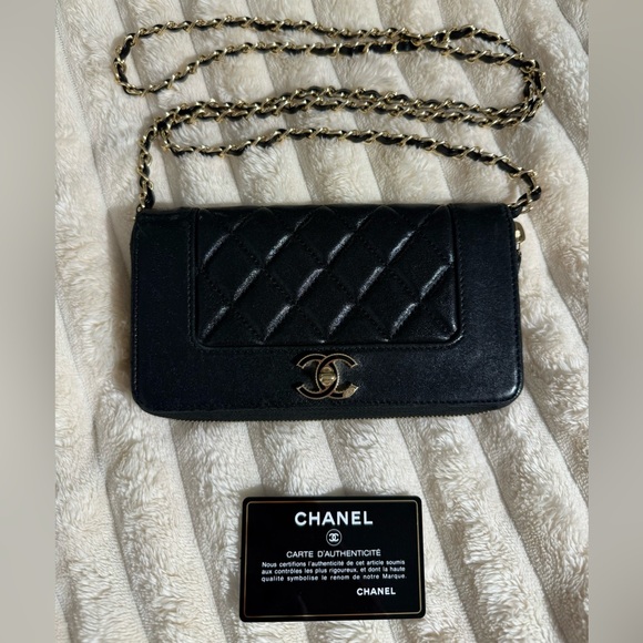CHANEL Handbags - Black Chanel Mademoiselle wallet on unbranded chain crossbody